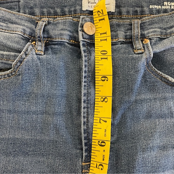 Nicole Miller Nomad Super high rise straight leg. Size: 12 - Picture 3 of 7